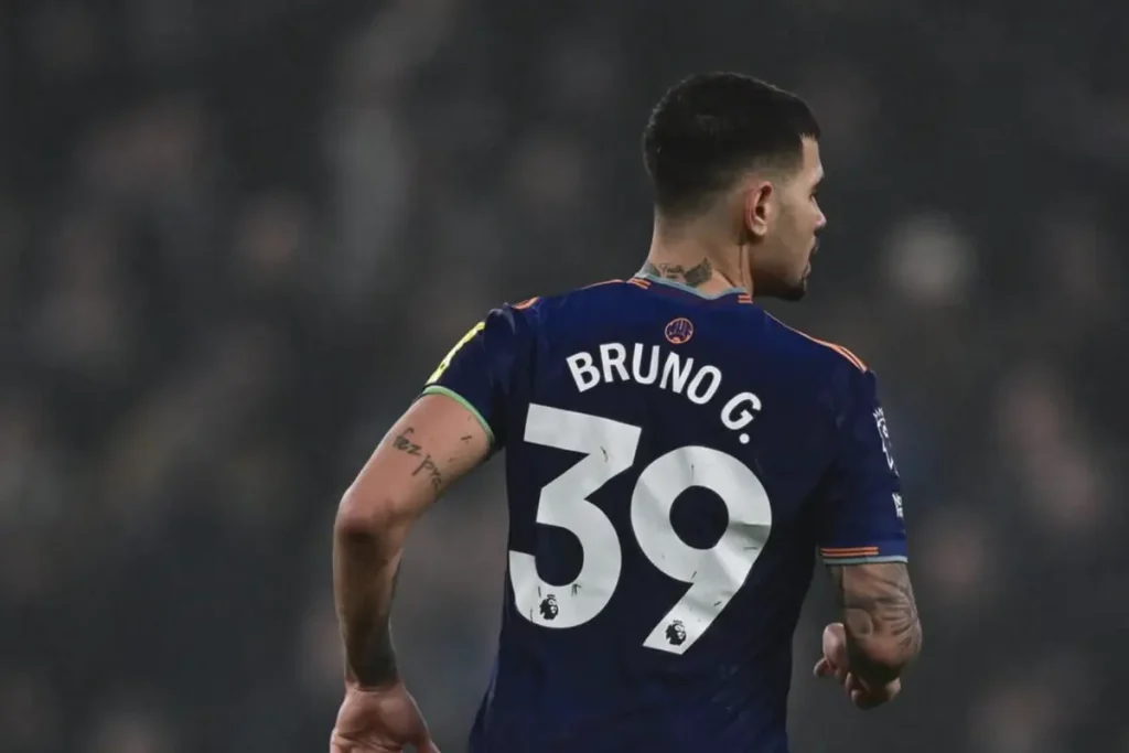 Sorpresa Juventus, non vuole firmare il contratto: dopo il mondiale se ne va 37 Bruno Guimaraes