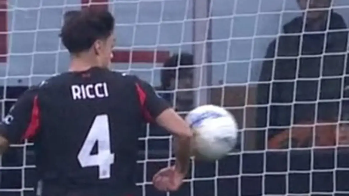 Moviola Milan Inter, Tonolini a Open Var: «Il tocco con il braccio di Ricci non era punibile. Vi spiego perché. Sul gol annullato ai nerazzurri...» 36 Mano Ricci