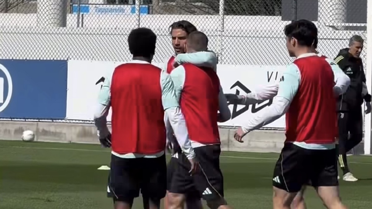 Zhegrova brilla in allenamento: gran gol alla Continassa, i compagni lo celebrano così. Cosa è successo oggi - VIDEO 36 Zhegrova