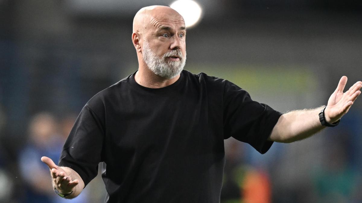 Barbarez scherza su Bosnia Italia: «Se segniamo parcheggiamo l'autobus da una parte, altrimenti dall'altra. Ecco come possiamo battere gli azzurri» 36 Bosnia