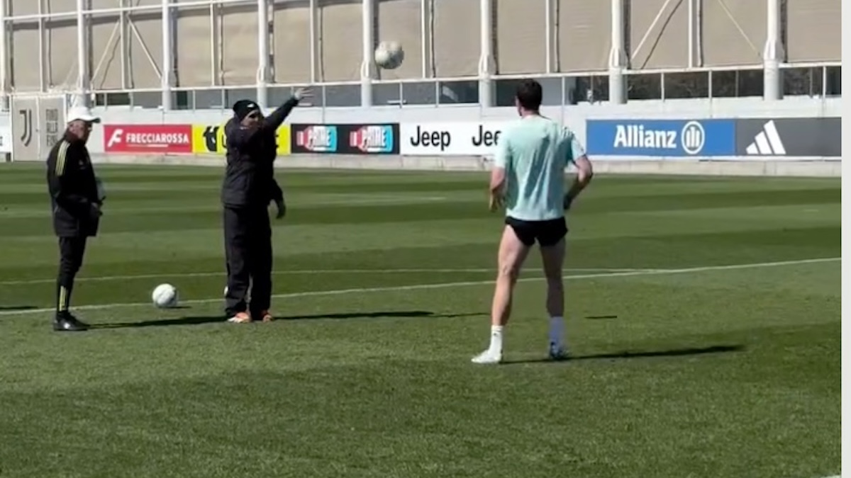 Spalletti allena personalmente Vlahovic e lo sprona: «Bella!» - VIDEO 36 Spalletti Vlahovic