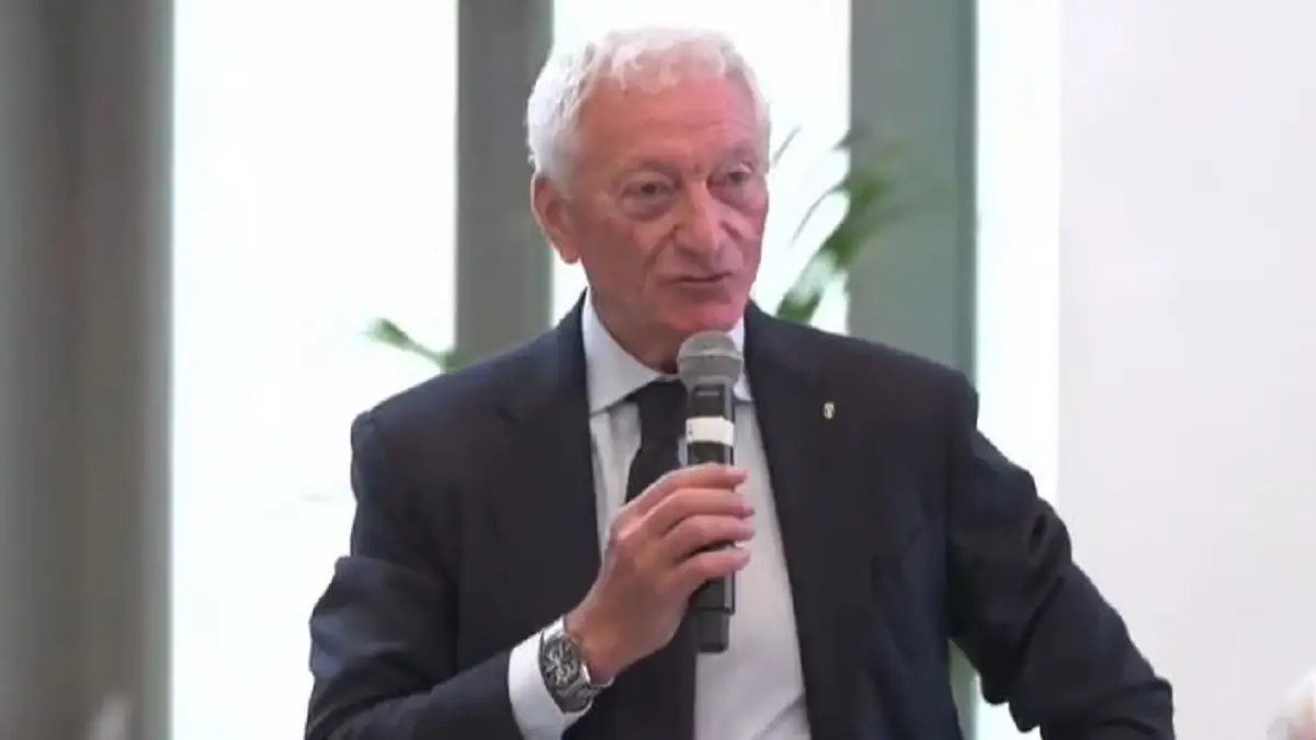 Buonfiglio dice no ad un commissariamento della FIGC: «Probabilmente andrei a casa io. Vi spiego perché non è possibile». Bocciata la proposta di Abodi e Lotito 36 Luciano Buonfiglio