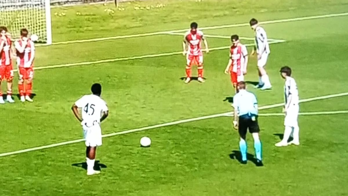 Corigliano, il talento classe 2009 debutta con la maglia della Juve Primavera: 20 minuti per lui nel finale infuocato 36 esordio corigliano primavera