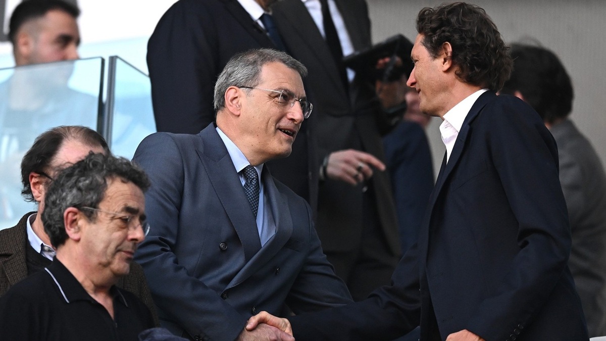 Juve, Elkann prepara colloqui e mosse: via il mercato a Comolli, rischia Modesto. E Spalletti vorrebbe questa figura 36 elkann comolli