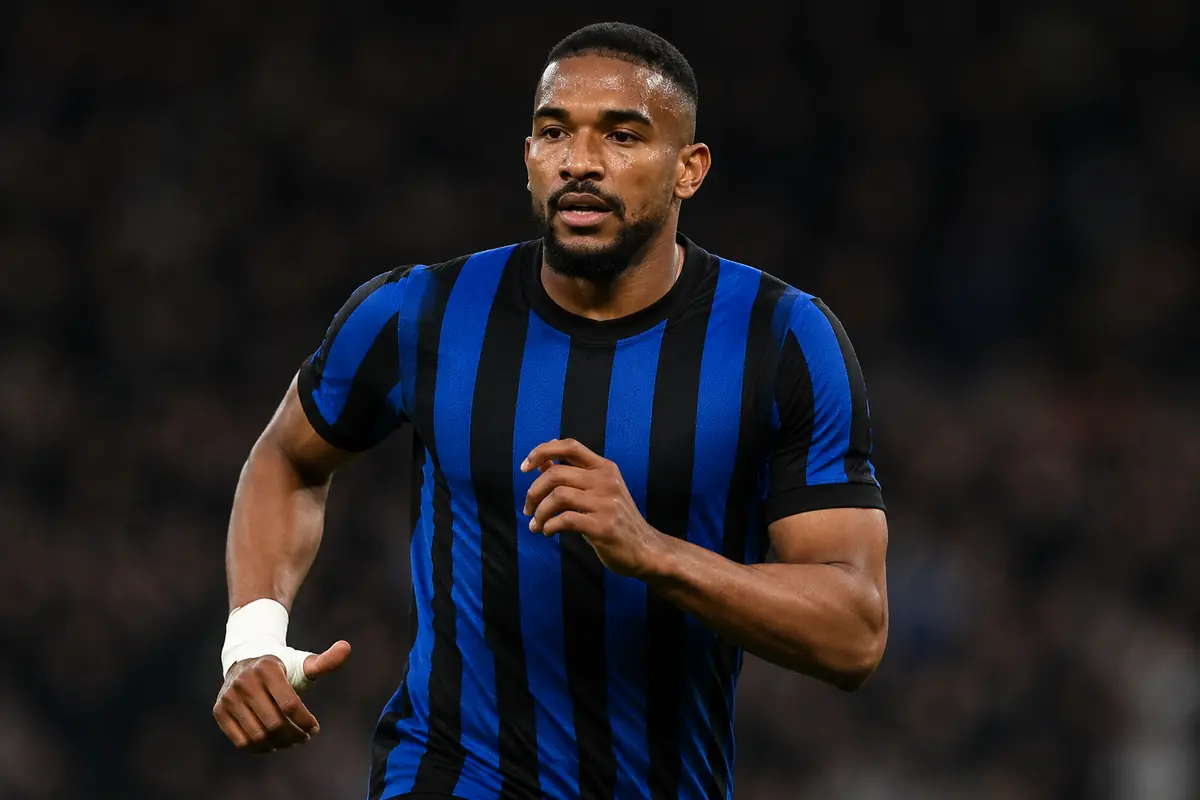 Bremer con la maglia nerazzurra, immagine creata con intelligenza artificiale