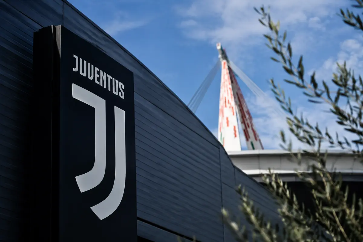 sede juve in una giornata di sole