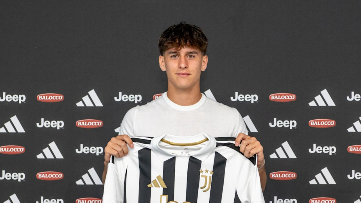 dal gol scudetto con l8217inter alla firma del primo contratto da professionista con la juve magic momento per il gioiello pietro salvai da Juventusnews24.com dal gol scudetto con l8217inter alla firma del primo contratto da professionista con la juve magic momento per il gioiello pietro salvai