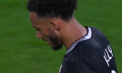 Kelly, difensore della Juventus, a testa bassa