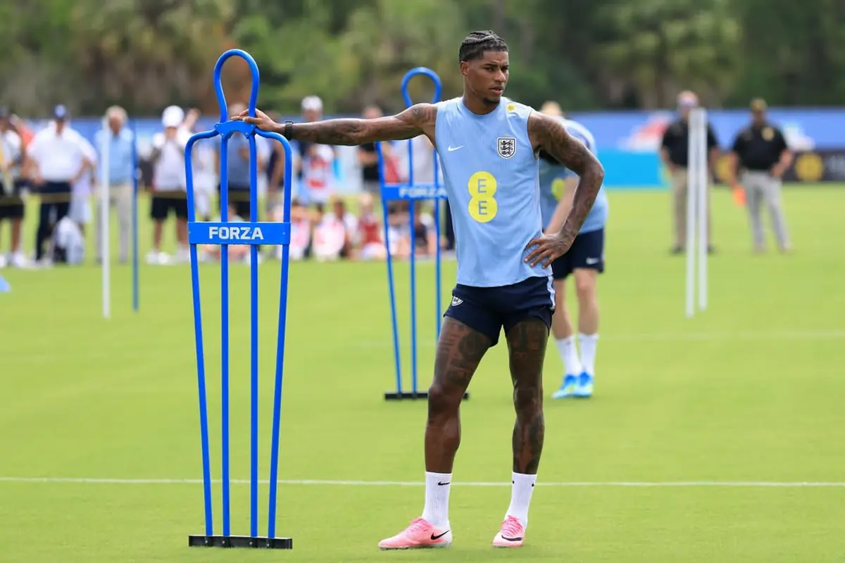 Marcus rashford in allenamento con l'Inghilterra