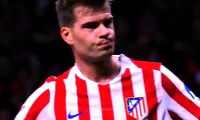 Sorloth con la maglia dell'Atletico Madrid