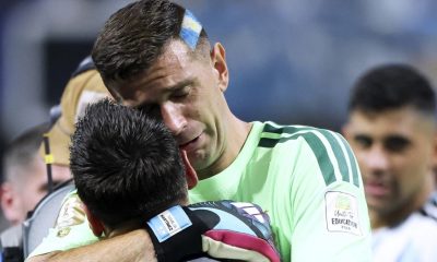 Dibu Martinez Messi