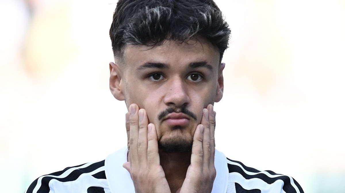 alajbegovic in panchina fa gi224 discutere perch233 spalletti non gli ha dato spazio col frosinone da Juventusnews24.com alajbegovic in panchina fa gi224 discutere perch233 spalletti non gli ha dato spazio col frosinone