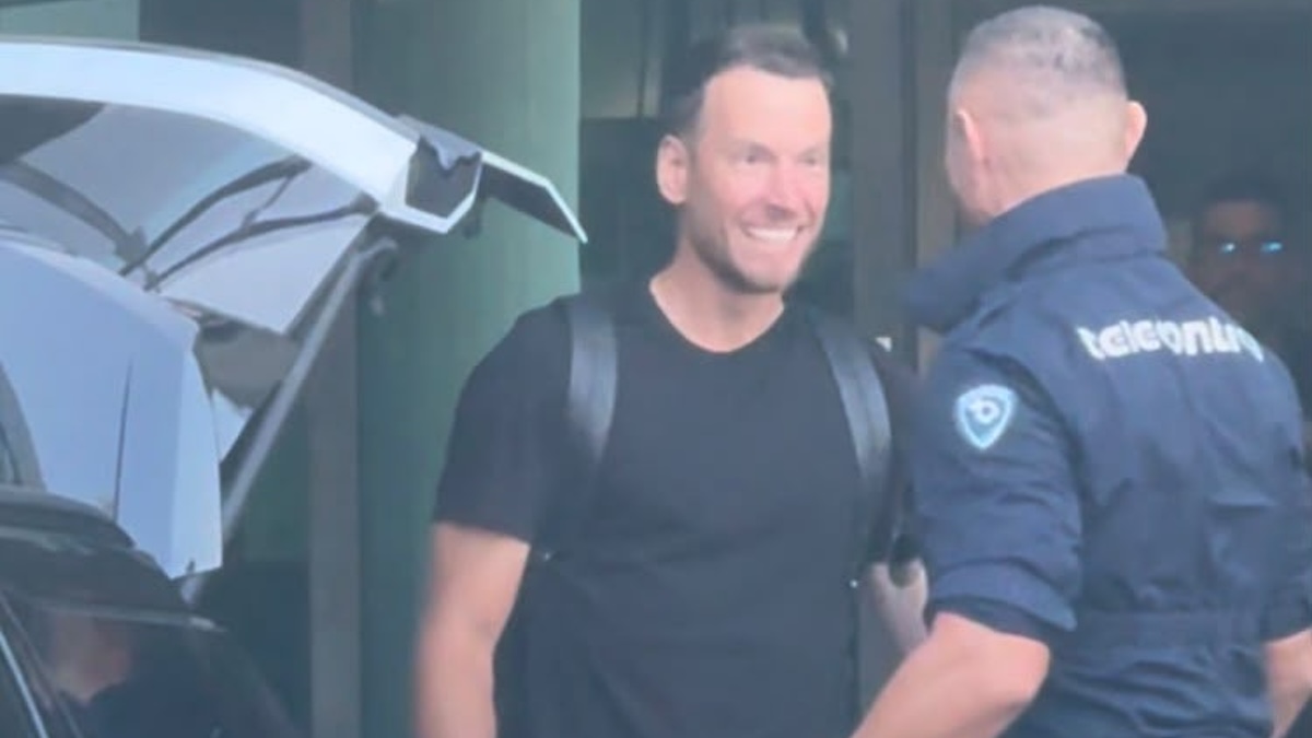 neto 232 sbarcato a torino comincia la seconda avventura in bianconero del portiere brasiliano 8211 foto e video da Juventusnews24.com neto 232 sbarcato a torino comincia la seconda avventura in bianconero del portiere brasiliano 8211 foto e video